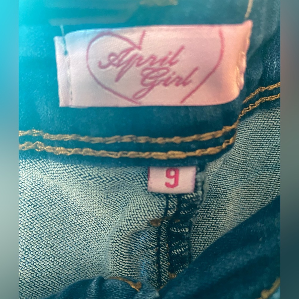 Size 9 APRIL GIRL JEANS BLUE. - Picture 7 of 7